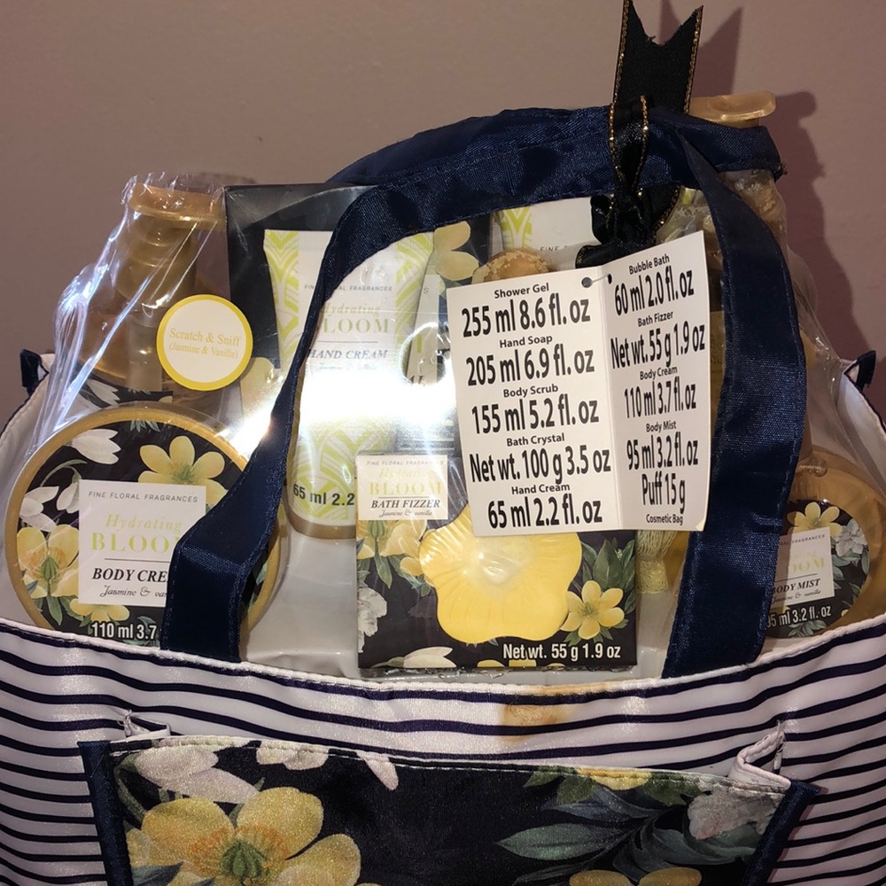 Bath set